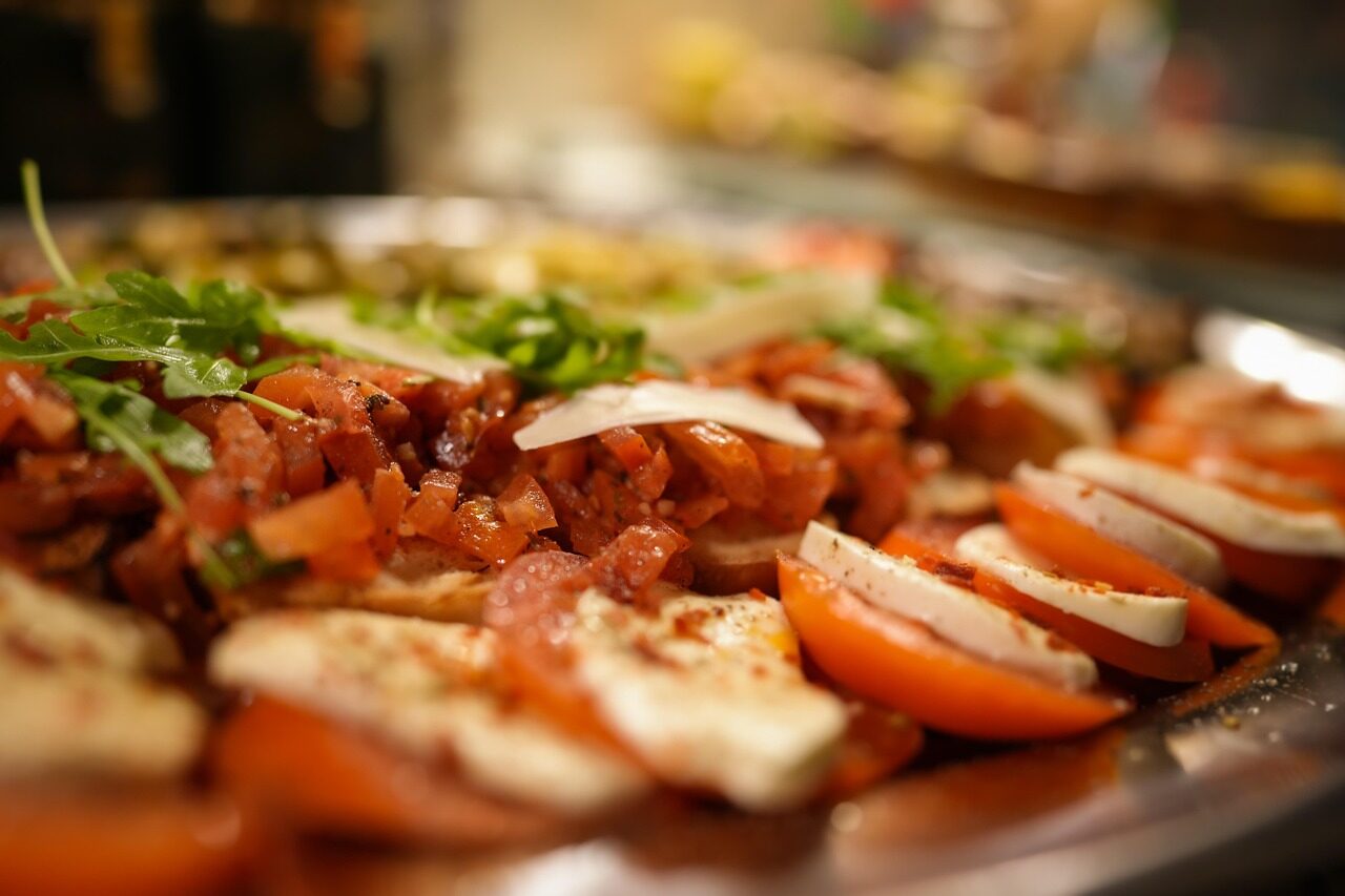 bruschetta, mozarella, tomatoes, starter, meal, healthy, italian cooking, vegetables
